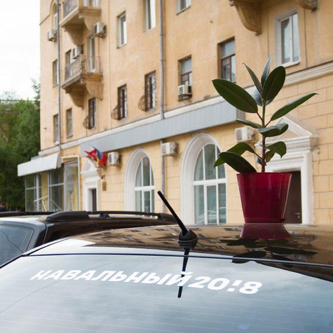 Автомобилист-сторонник помогает нам при переезде