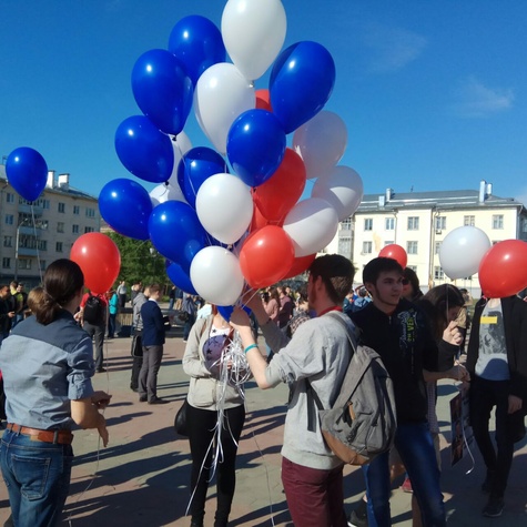 На митинге 12 июня